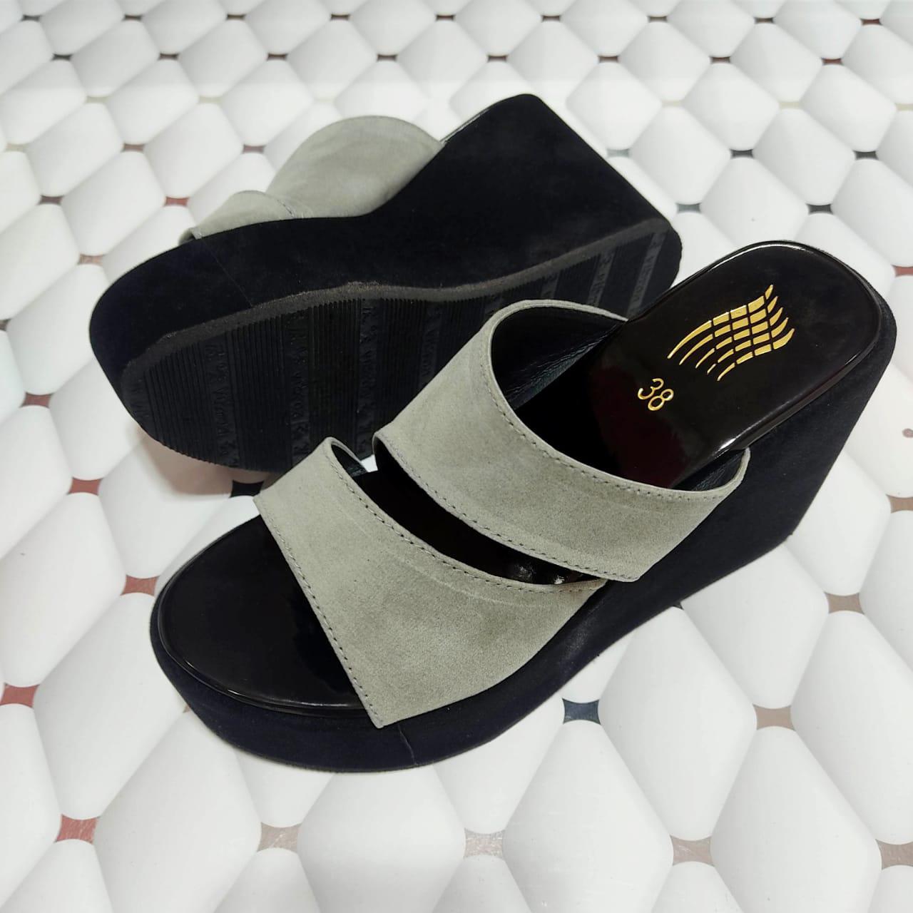 New cross style straps high wedge 4 inches slipper
