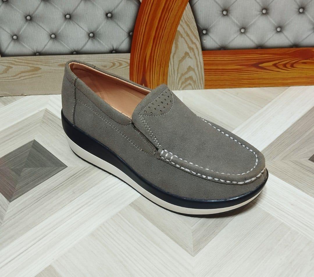 Casual suede moccasin loafers 2 inches high shoes