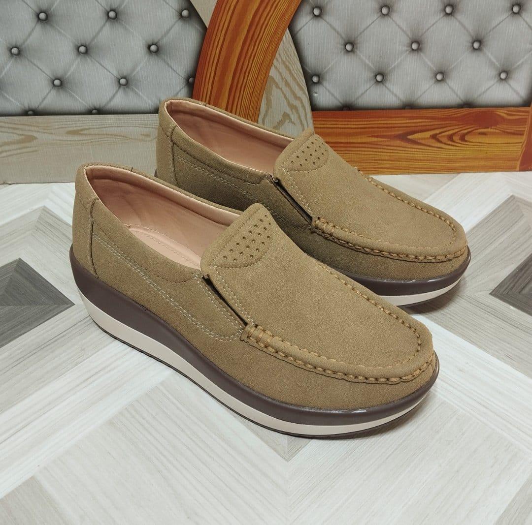 Casual suede moccasin loafers 2 inches high shoes