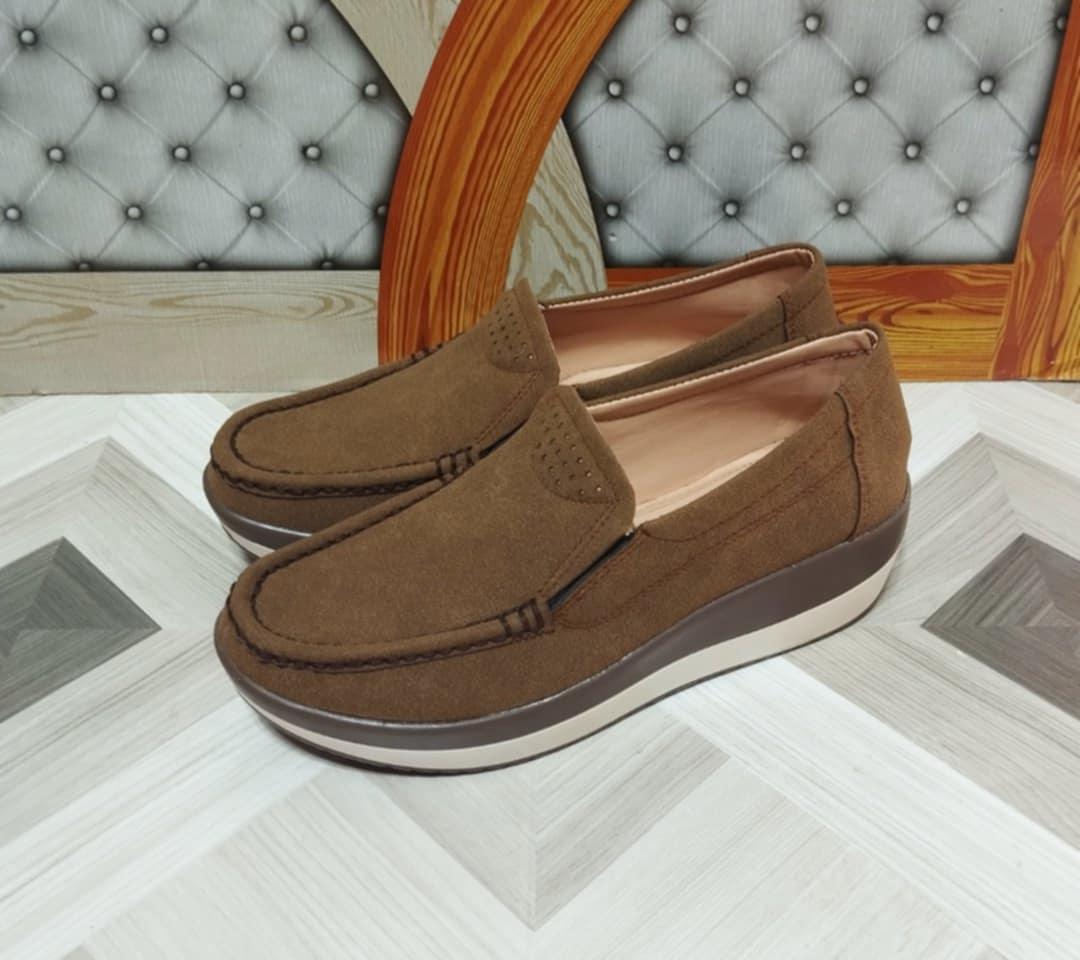 Casual suede moccasin loafers 2 inches high shoes