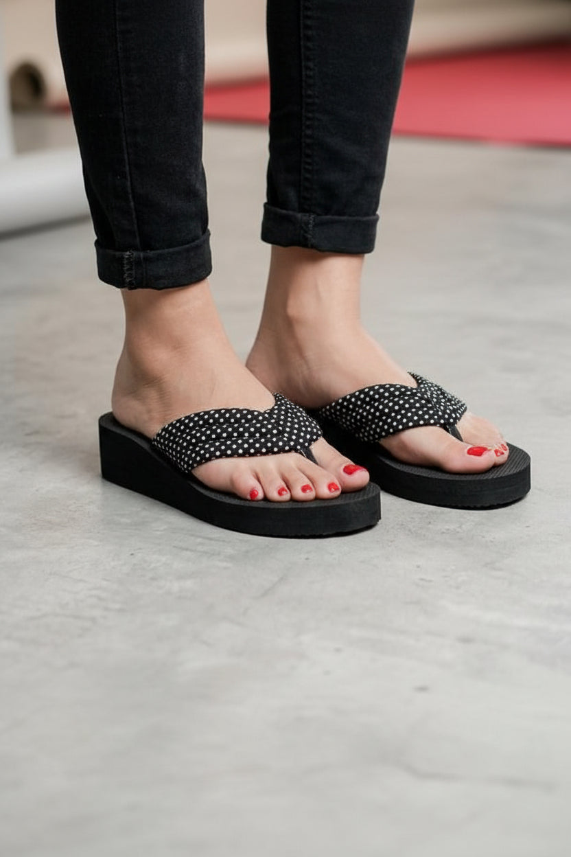 Extra soft china sole 2585 trendy flipflops 1 inch flat