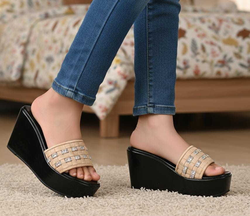 Beautiful fancy wedge 4 inches high heel slipper