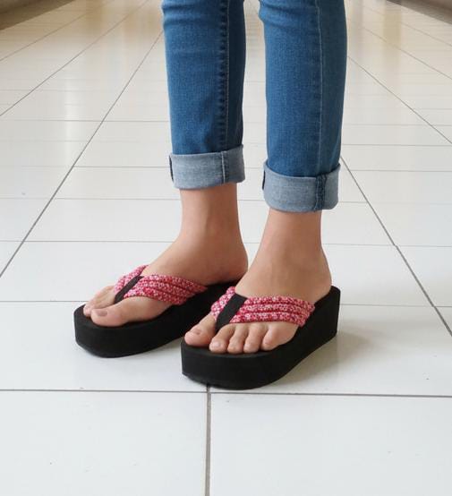 Floral print fabric upper casual 2 inches slipper