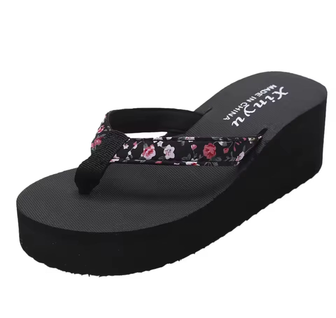 Floral print upper casual flipflop 2.25 inches high slipper