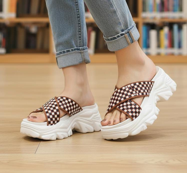 Chess print high wedge china sole 3 inches slipper