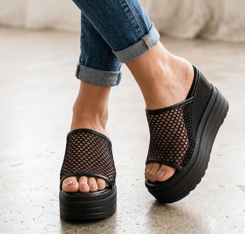 Onyx mesh mega wedge thick sole platform slides 3072