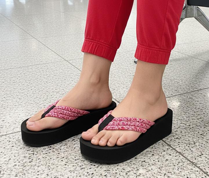 Floral print fabric upper casual 2 inches slipper