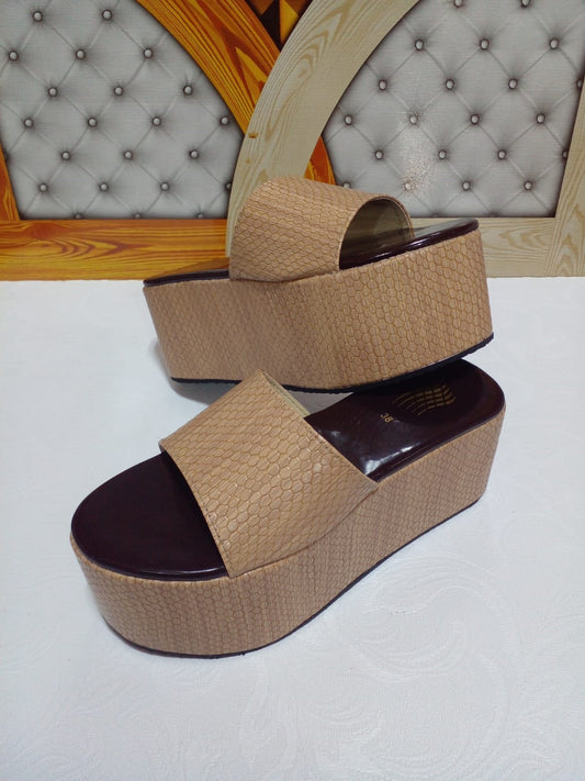 Crocodile style casual high sole 3 inches 3 inches slipper