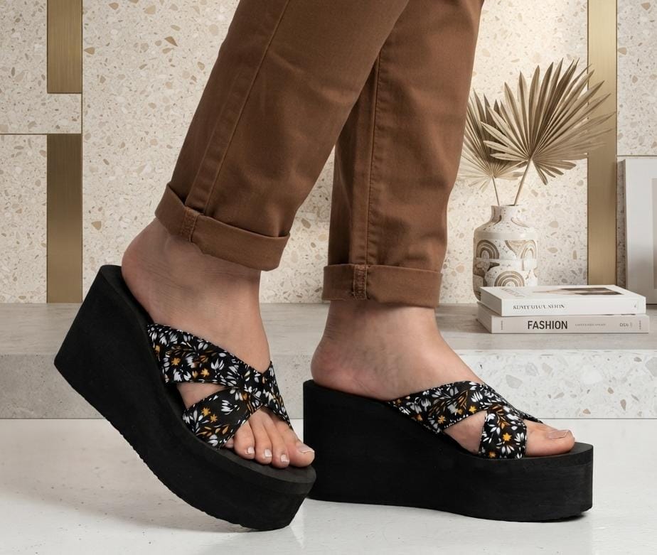 China Soft sole Floral print criss cross high wedge platform slides 3079