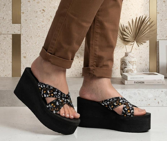 China Soft sole Floral print criss cross high wedge platform slides 3079