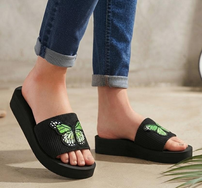 Casual flipflop with butterfly design 1 inch flat slipper 3078