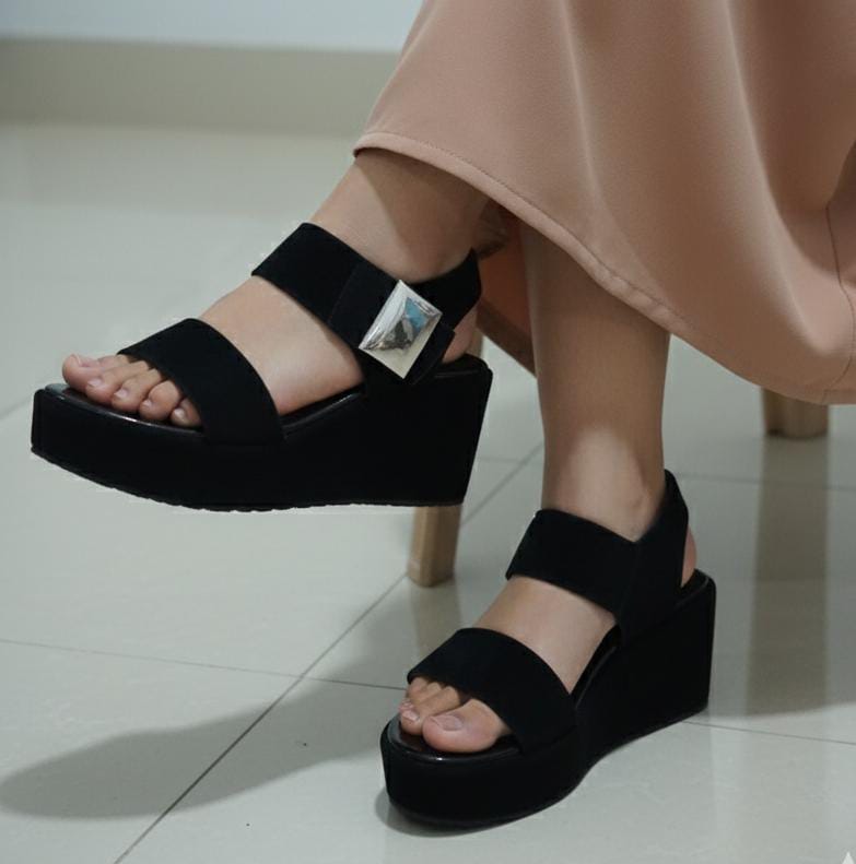 Open toe summer casual 2.5 inches sandals