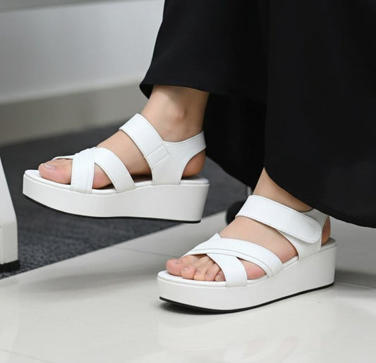 Casual cross strap girls sandals 2.5 inches sandal