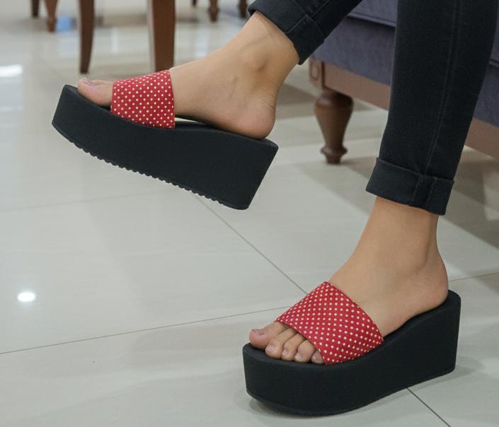 Polka dot casual flipflop thick sole slipper 3 inches high 3031