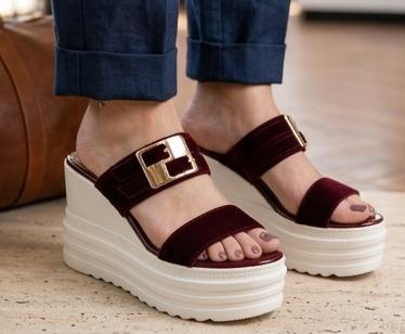 Glossy thick sole gold buckle platform wedge slides 3070