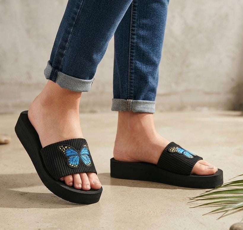 Casual flipflop with butterfly design 1 inch flat slipper 3078