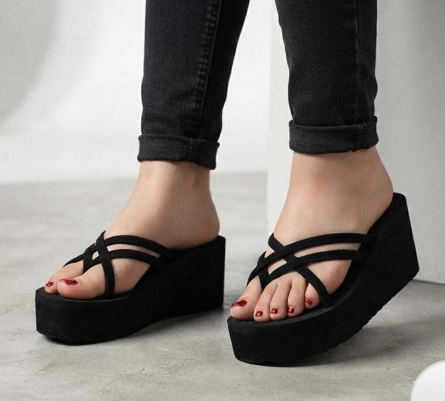 Casual summer beach flipflop 2.5 to 2.75 inches high slipper plain 2753