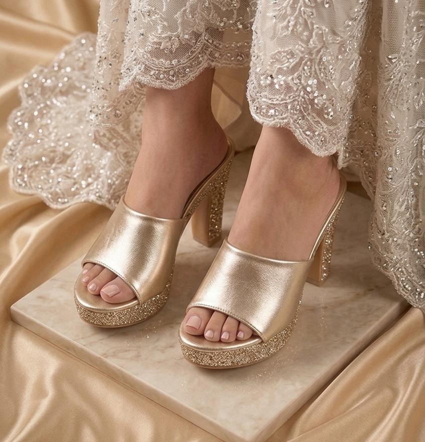 Glamorous glitter shimmering slip on platform block dress heel 3068