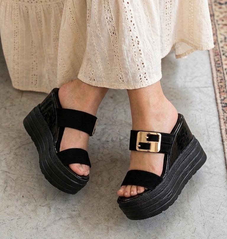 Glossy thick sole gold buckle platform wedge slides 3070