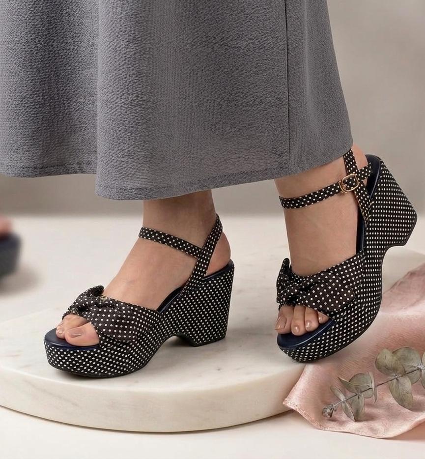 Retro chic ankle strap platform dotty knot mule sandal 3055