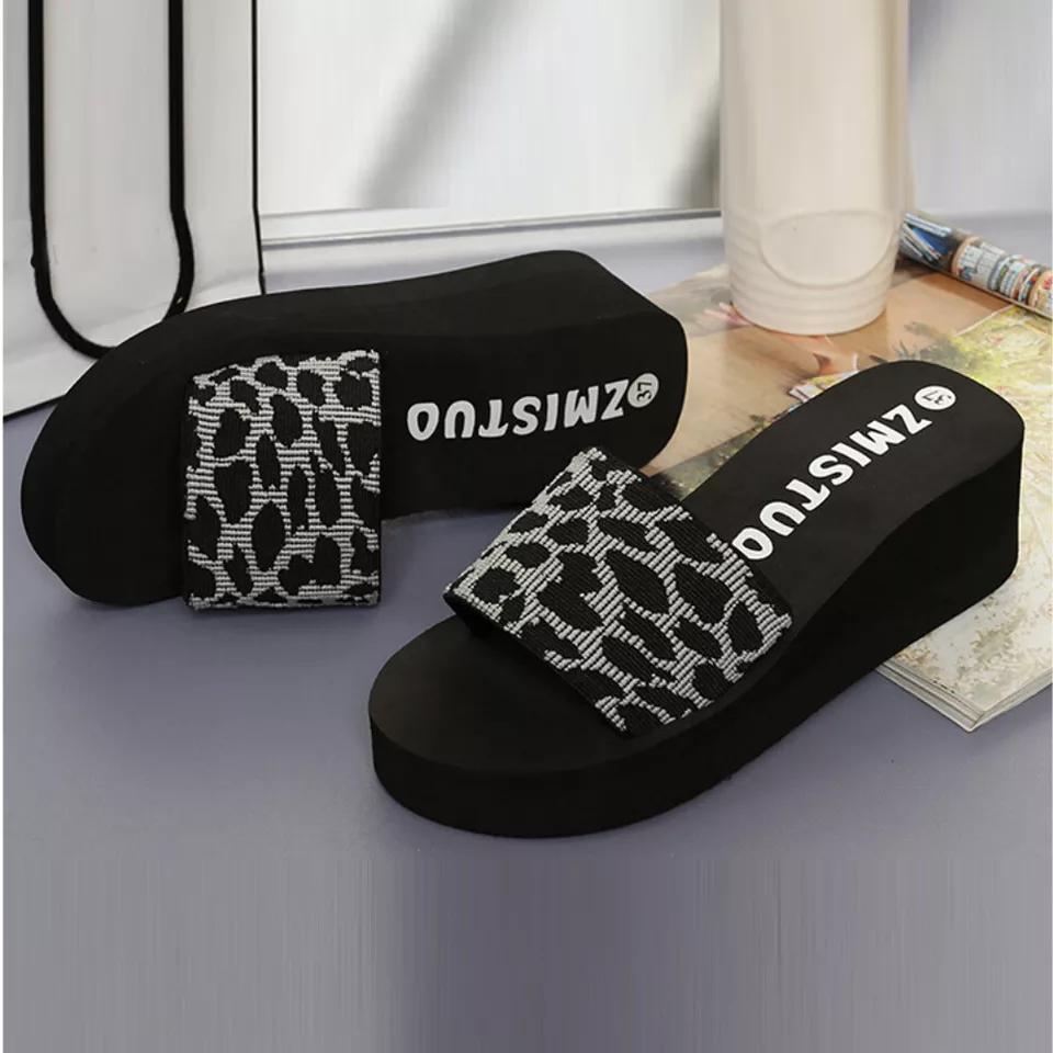 Beach Flipflops 2 Inches Slippers - China Shoes Store